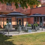 Badehaus & Restaurant מלון 3*