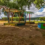 מלון Badehaus & Restaurant 3*