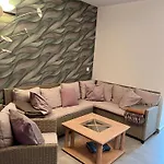Badehaus & Restaurant מלון נויברנדנבורג