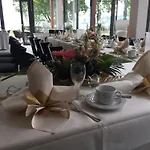 מלון Badehaus & Restaurant נויברנדנבורג