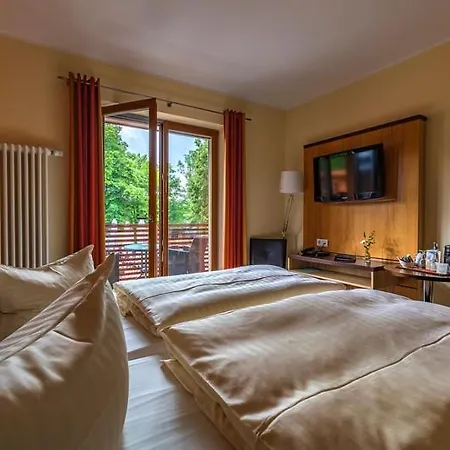 Badehaus & Restaurant 3* Neubrandenburg