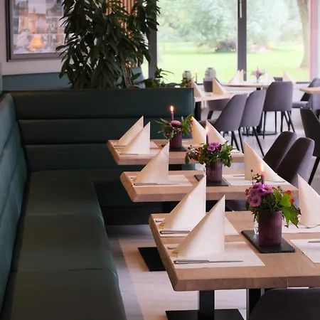 מלון Badehaus & Restaurant נויברנדנבורג