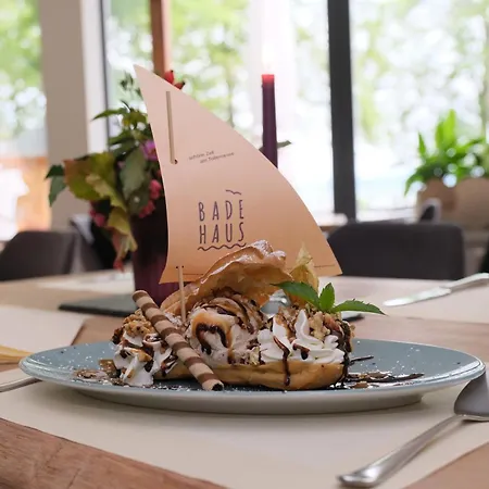 Badehaus & Restaurant 3*