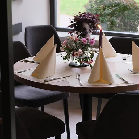 Badehaus & Restaurant נויברנדנבורג