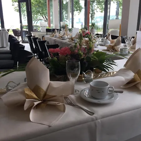 Hotel Badehaus & Restaurant Neubrandenburg