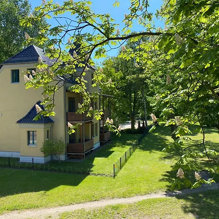 Badehaus & Restaurant 3* Neubrandenburg